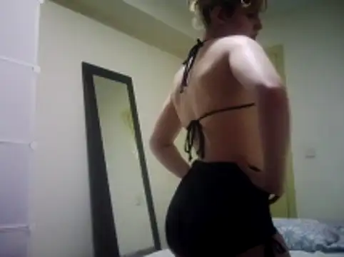 Snapshot of celeste_420ff chatting on May 28, 2026, 9:23 pm celeste 420ff online show from May 28, 2026, 9:23 pm