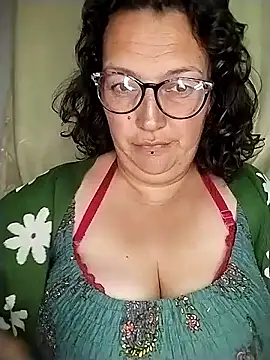 -saraqueen- online show from November 16, 2025, 6:19 am