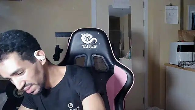 junokun22 online show from November 18, 2025, 7:07 pm