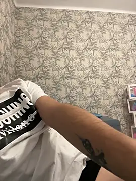 Snapshot of Edo1797 chatting on October 4, 2025, 4:38 pm Edo1797 online show from October 4, 2025, 4:38 pm