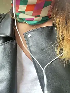 melisss2 online show from November 26, 2025, 8:26 am