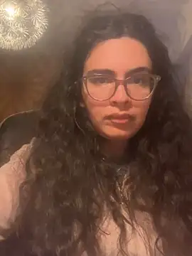 Snapshot of luciamaria01 chatting on October 10, 2025, 4:39 pm luciamaria01 online show from October 10, 2025, 4:39 pm