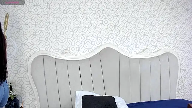 MarcelaCortes online show from March 28, 2026, 9:47 pm