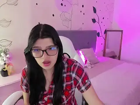 Gia Brawn online show from October 23, 2025, 11:42 am