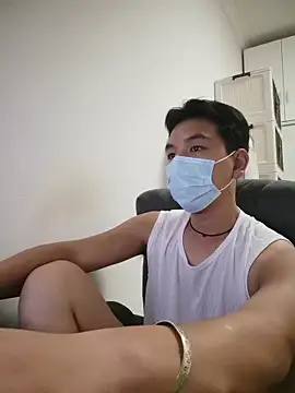 xqcbb 10 online show from October 6, 2025, 8:17 pm