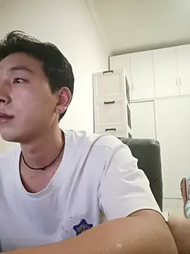 xqcbb 10 online show from October 18, 2025, 5:57 pm