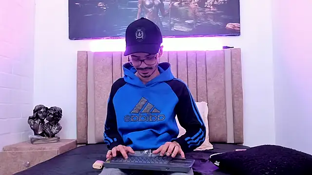 Timothe Evans online show from January 7, 2026, 3:53 am