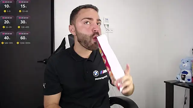 Snapshot of Nathan_Ryder chatting on October 16, 2025, 11:39 pm Nathan Ryder online show from October 16, 2025, 11:39 pm