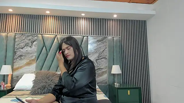 Nahomidiore online show from October 13, 2025, 3:39 am