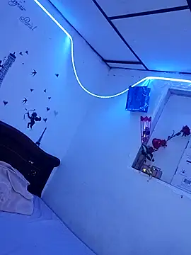 Keila10 online show from November 2, 2025, 11:18 pm