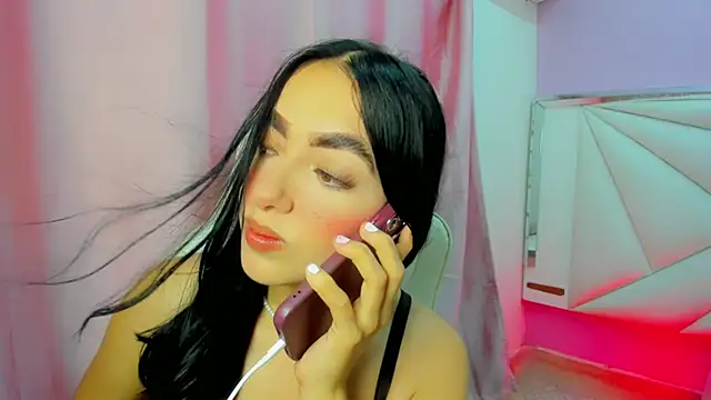 Snapshot of cielooo_ chatting on December 15, 2025, 8:35 pm cielooo online show from December 15, 2025, 8:35 pm