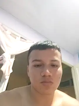 TuChico3n4 online show from October 5, 2025, 1:48 am