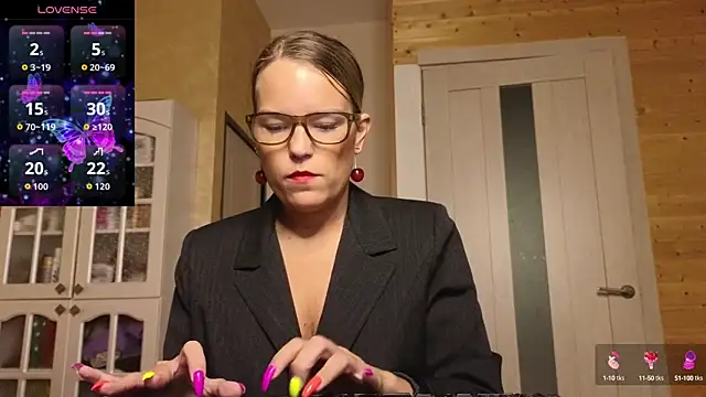 Lady Shine online show from October 6, 2025, 3:48 am