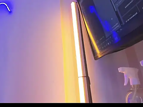 Snapshot of Nefera_Noxx chatting on November 5, 2025, 4:34 am Nefera Noxx online show from November 5, 2025, 4:34 am