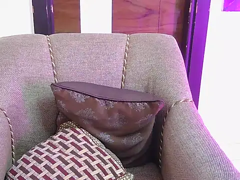 cute zaraa online show from January 6, 2026, 5:33 am