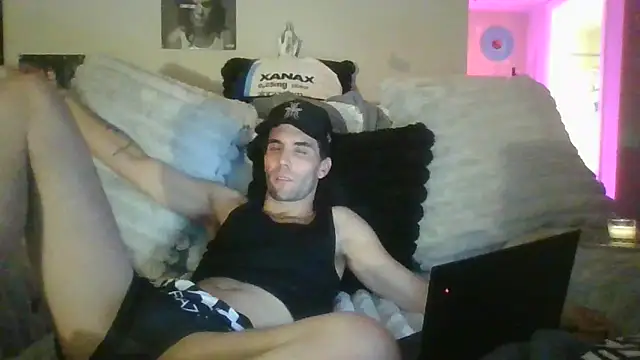 nvthvn555 online show from October 18, 2025, 11:11 am