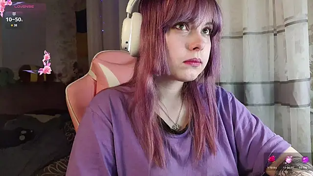 KristiBloom online show from March 4, 2026, 9:32 pm