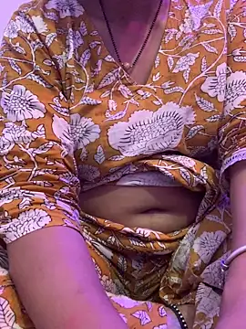 bindiyarani01 online show from October 6, 2025, 5:49 am