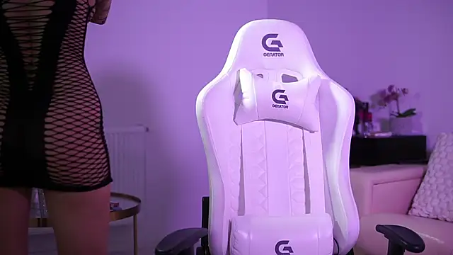 GiaInked online show from November 29, 2025, 9:29 pm