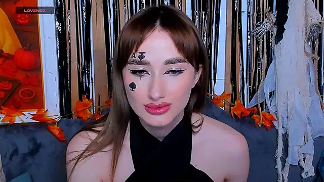 Olivia Grantt online show from October 28, 2025, 1:09 am