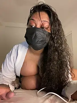 Monica  Bellucci   online show from March 20, 2026, 4:12 pm