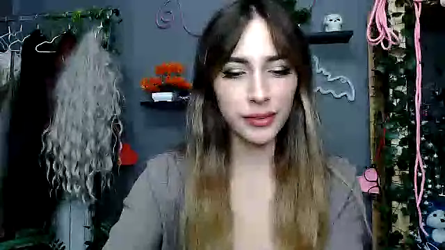 Snapshot of Walleriana chatting on October 14, 2025, 9:26 pm Walleriana online show from October 14, 2025, 9:26 pm