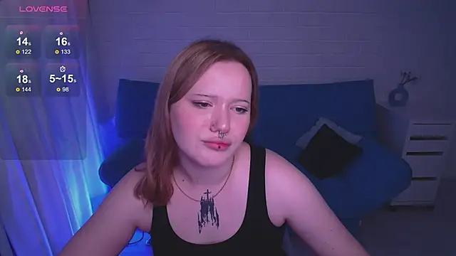 Snapshot of AuroraMour chatting on October 18, 2025, 1:01 pm AuroraMour online show from October 18, 2025, 1:01 pm