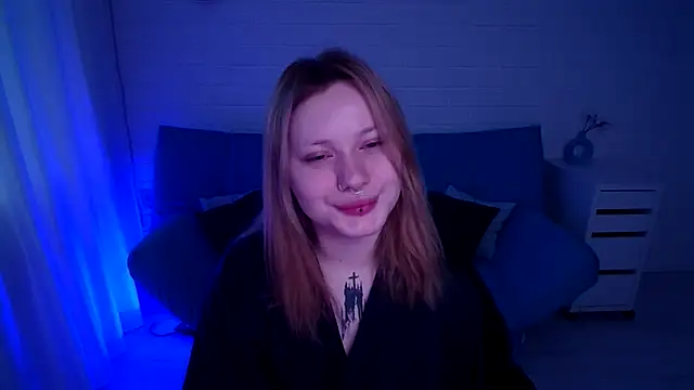 Snapshot of AuroraMour chatting on November 2, 2025, 4:59 am AuroraMour online show from November 2, 2025, 4:59 am