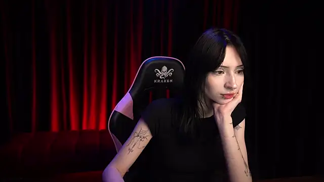 Trix Void online show from October 7, 2025, 7:49 am