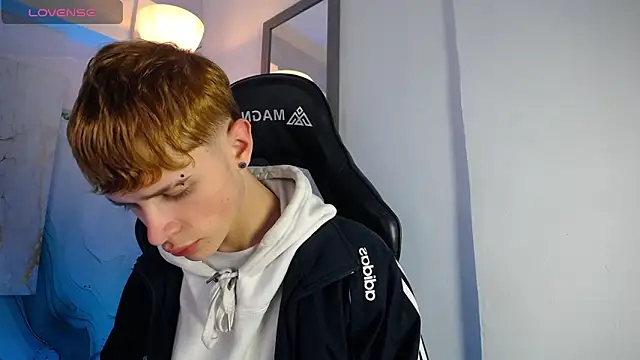 JackFrosst online show from March 31, 2026, 1:33 pm