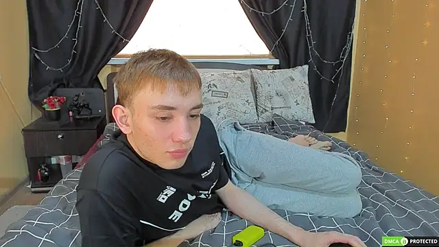 felixcurt69 online show from May 10, 2026, 7:35 am