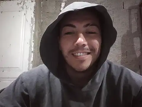 Lucius-08 online show from October 5, 2025, 10:51 pm