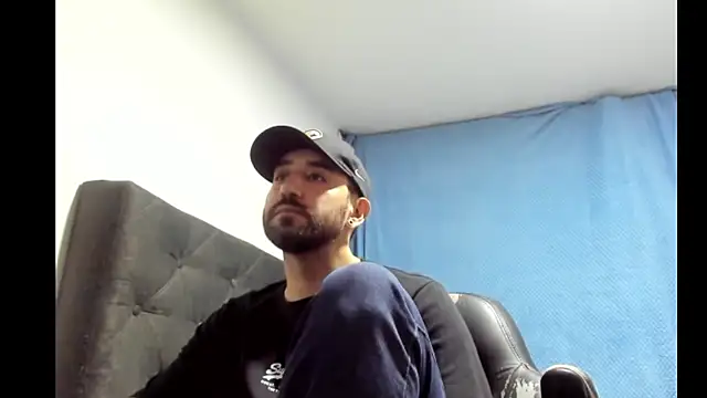 coolfriki online show from February 11, 2026, 4:06 am