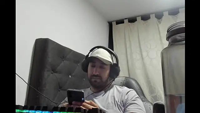 coolfriki online show from April 9, 2026, 1:49 am