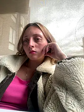 Mia dca online show from October 30, 2025, 4:52 pm