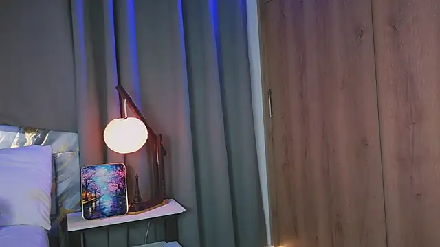 Snapshot of _Bella_Beth_ chatting on November 2, 2025, 6:27 am Bella Beth online show from November 2, 2025, 6:27 am