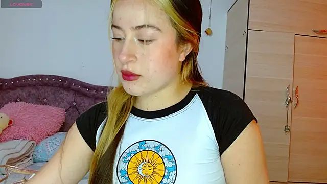 Hanssel tess online show from October 10, 2025, 3:11 pm