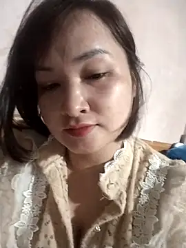 Snapshot of Jeassi-sica chatting on October 27, 2025, 2:32 pm Jeassi-sica online show from October 27, 2025, 2:32 pm