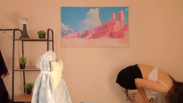 Snapshot of Nuura_Moore chatting on October 22, 2025, 1:06 am Nuura Moore online show from October 22, 2025, 1:06 am