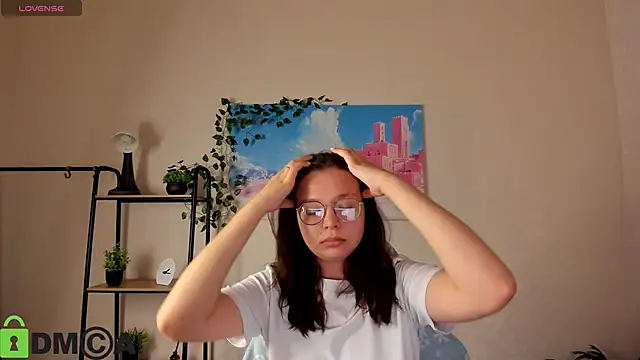 Snapshot of Nuura_Moore chatting on October 23, 2025, 12:54 am Nuura Moore online show from October 23, 2025, 12:54 am