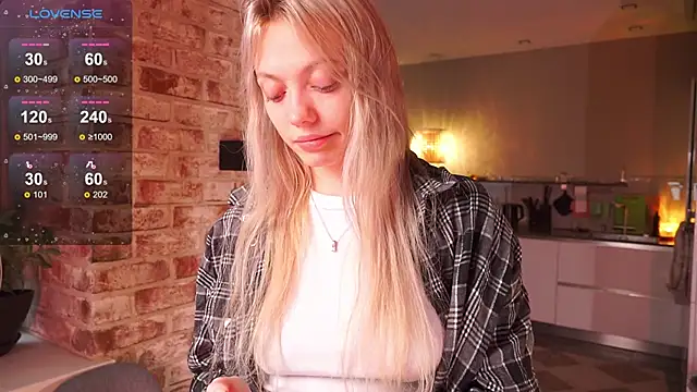 Snapshot of _favdream chatting on October 16, 2025, 5:52 am favdream online show from October 16, 2025, 5:52 am