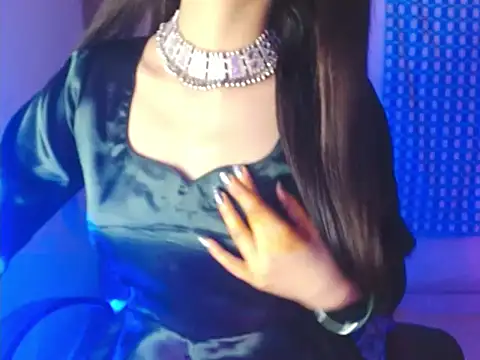 Roiseeee online show from February 15, 2026, 5:37 am