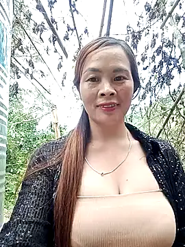 lucky774- online show from October 22, 2025, 7:30 am