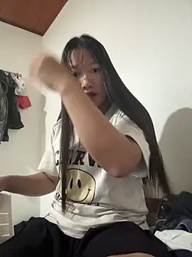 TrangNemo online show from October 16, 2025, 12:55 am