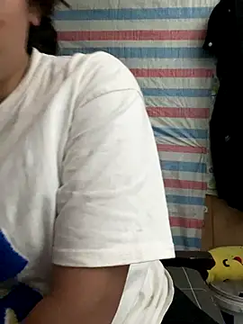 TrangNemo online show from November 15, 2025, 12:13 pm