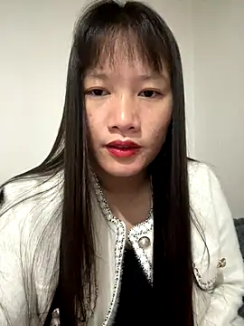 TrangNemo online show from November 25, 2025, 1:05 am