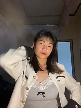 Mylinh- online show from October 16, 2025, 2:12 am