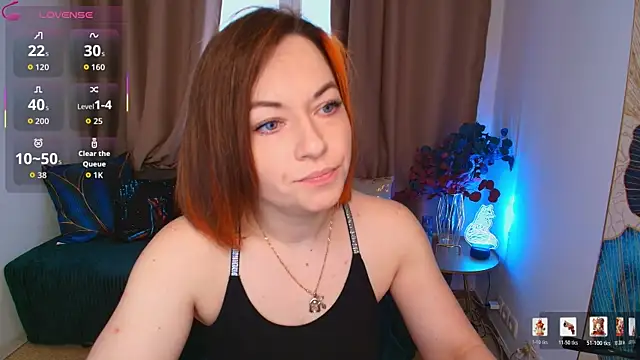 Snapshot of Serena_Foxxx chatting on May 8, 2026, 2:06 am Serena Foxxx online show from May 8, 2026, 2:06 am