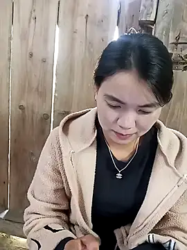 kun-love online show from October 23, 2025, 2:11 am