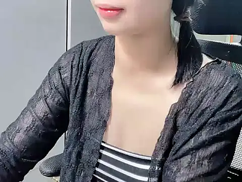 Hellen039 online show from October 10, 2025, 2:21 am